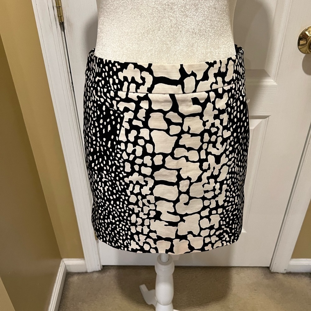 J.Crew Black & Off White Animal Print Cotton Mini Skirt Flat Waist size 0